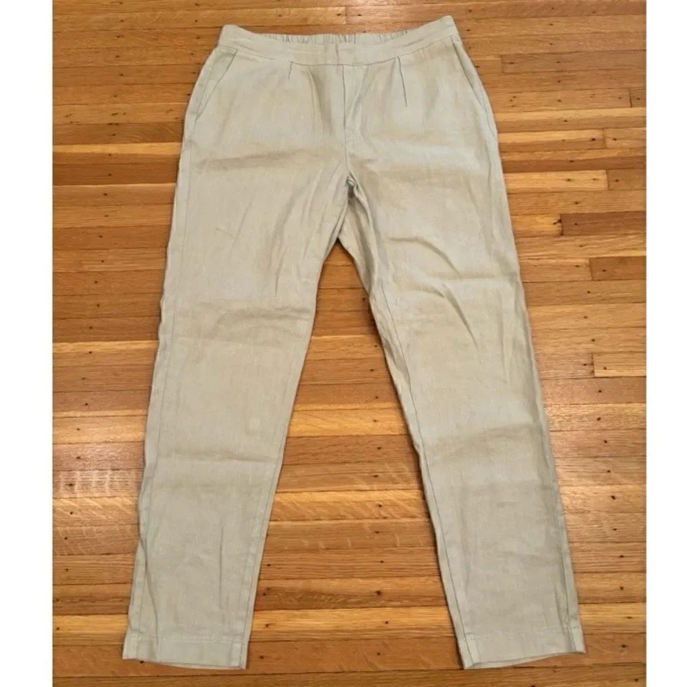 NYDJ tan/khaki lightweight pants